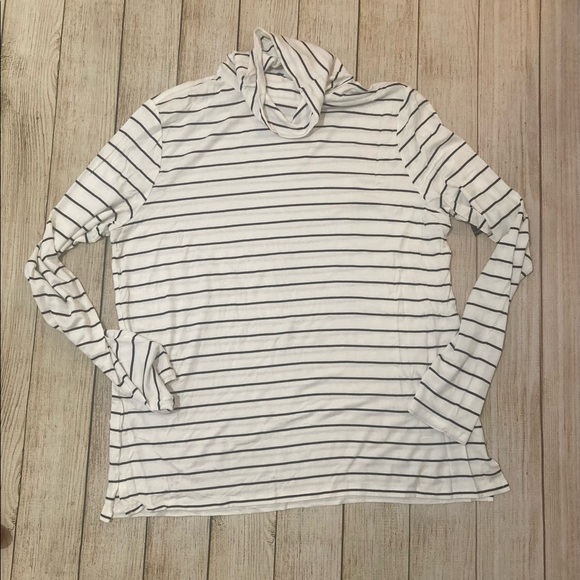 White House/Black Market | Stripped Turtle Neck - Picture 2 of 3